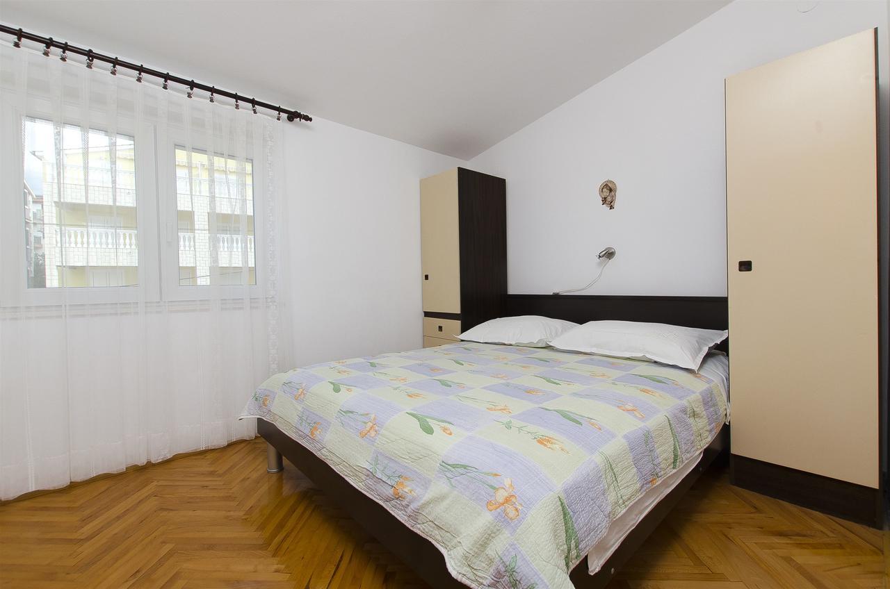 פרימוסטן Apartment Josipa מראה חיצוני תמונה