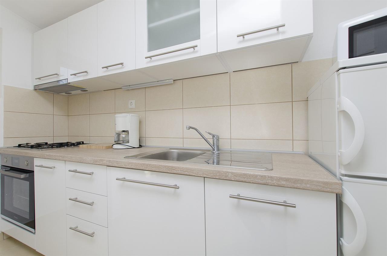 פרימוסטן Apartment Josipa מראה חיצוני תמונה